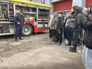 665913038 2163330387836529 3029765085740454545 N